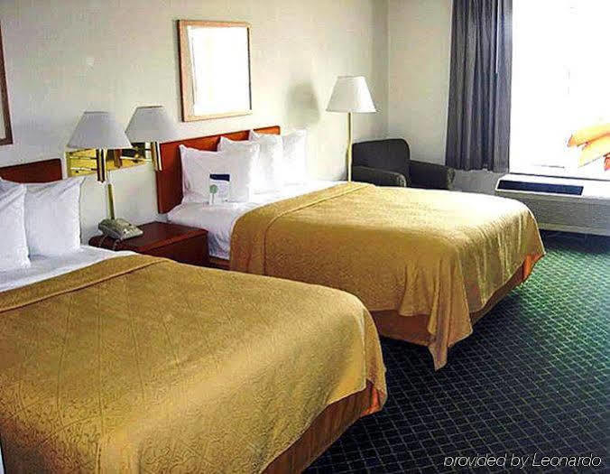 Econo Lodge Inn & Suites Джонсон-Сіті Екстер'єр фото