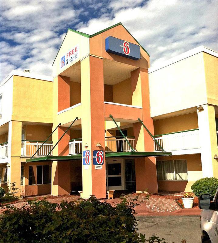 Econo Lodge Inn & Suites Джонсон-Сіті Екстер'єр фото